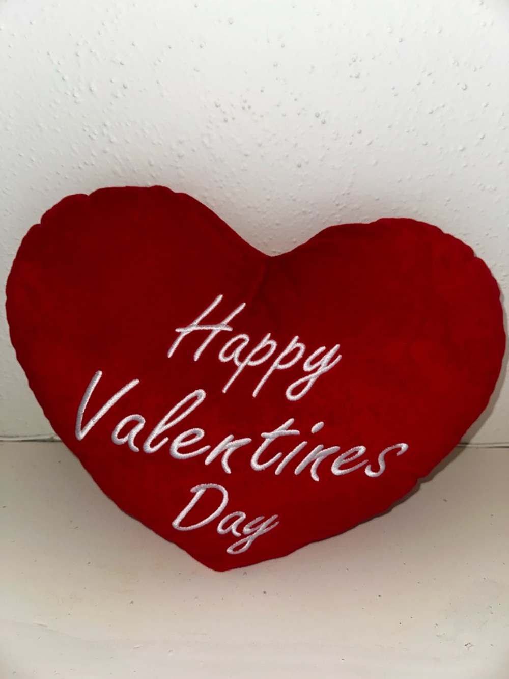 Red 'Happy Valentines Day' Heart Pillow - Holiday Decor